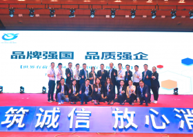 廣州工業(yè)提升門廠家-廣州奇翔創(chuàng)造良好的消費環(huán)境！